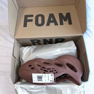 Adidas Yeezy Foam Runner